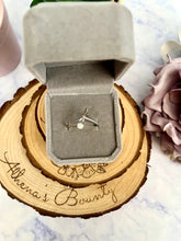 Load image into Gallery viewer, LIVERIA Adjustable Ring