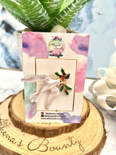 Load image into Gallery viewer, DOVE Brooch