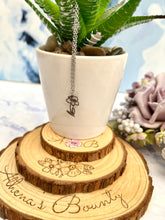 Load image into Gallery viewer, Birth Flower Necklace