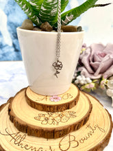 Load image into Gallery viewer, Birth Flower Necklace
