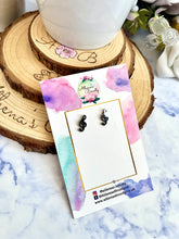 Load image into Gallery viewer, Treble clef stud
