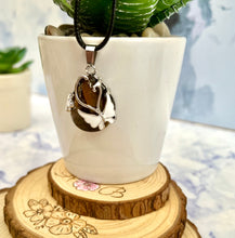 Load image into Gallery viewer, TIGER’S EYE Necklace