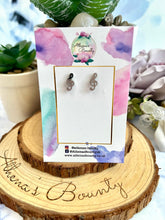 Load image into Gallery viewer, Treble clef stud