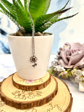Load image into Gallery viewer, Birth Flower Necklace