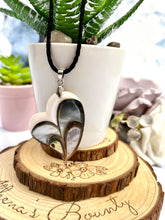 Load image into Gallery viewer, SHELLY Necklace