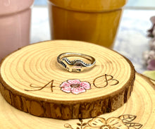 Load image into Gallery viewer, STIGGY Adjustable Ring