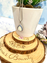 Load image into Gallery viewer, SATINE Necklace