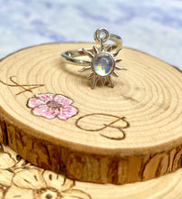 Load image into Gallery viewer, SOLEIL fidget spinner ring