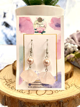 Load image into Gallery viewer, Rose quartz pearl earrings
