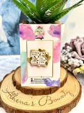 Load image into Gallery viewer, “So many books” Enamel pin
