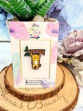 Load image into Gallery viewer, Hang In There Cat Enamel Pin Badge – Cute Motivational Cat Pin
