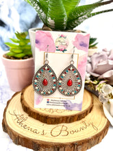 Load image into Gallery viewer, ESME Earrings
