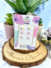 Load image into Gallery viewer, ZOYA Studs
