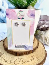 Load image into Gallery viewer, 925. Four leaf clover stud
