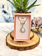 Load image into Gallery viewer, SATINE Necklace
