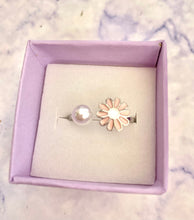 Load image into Gallery viewer, MARGUERITE Fidget Spinner Ring
