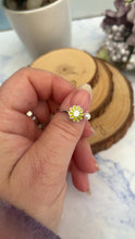 Load and play video in Gallery viewer, MARGUERITE Fidget Spinner Ring
